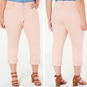 Plus Size Style & Co Peach Beige Mid Rise Capri's